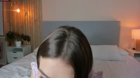 Snapshot of alannarusselll chatting on July 3, 2026, 8:48 pm Alanna Cute Russell online show from July 3, 2026, 8:48 pm