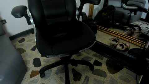 Snapshot of alanred_ chatting on September 16, 2025, 2:01 am alanred_ online show from September 16, 2025, 2:01 am