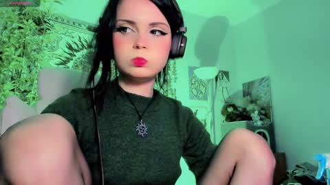 alaska_chan_ online show from February 7, 2025, 6:13 pm