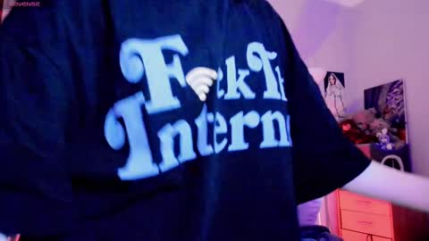 alaska_chan_ online show from February 9, 2025, 6:05 pm