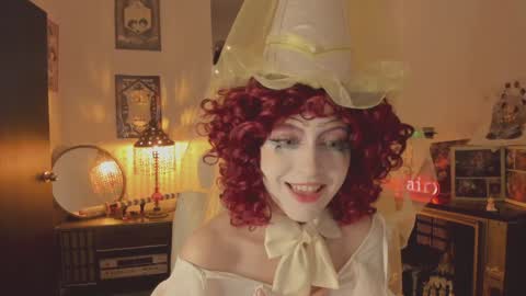 Snapshot of alaskagrace chatting on February 6, 2025, 5:35 am Alaska Grace online show from February 6, 2025, 5:35 am