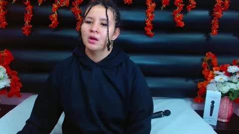 AlaSmith  online show from January 29, 2025, 1:48 am