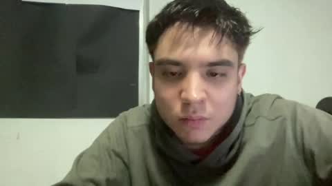 Snapshot of alber753713 chatting on June 17, 2026, 5:54 am alber753713 online show from June 17, 2026, 5:54 am