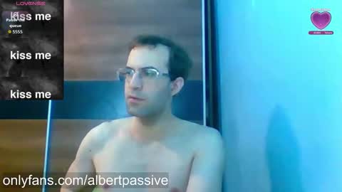 Snapshot of albertpassive chatting on February 24, 2026, 9:51 am albertpassive online show from February 24, 2026, 9:51 am