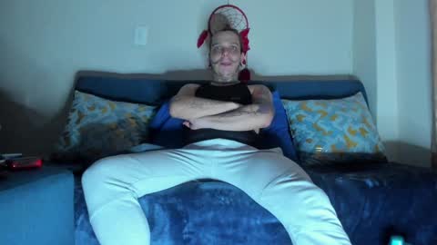 Snapshot of alec_lawrence chatting on December 22, 2024, 7:21 pm Juan de Dios Independent Model online show from December 22, 2024, 7:21 pm