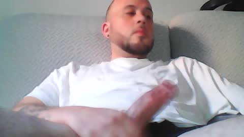 Snapshot of aleeexxxx4u chatting on June 29, 2026, 8:09 am aleeexxxx4u online show from June 29, 2026, 8:09 am