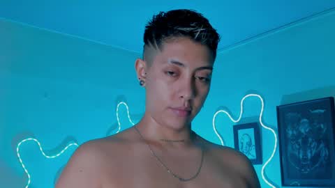 Alejandra online show from April 6, 2026, 5:03 pm