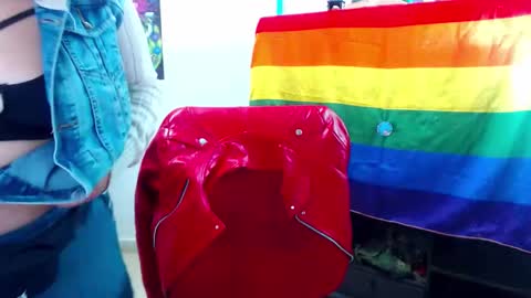 Snapshot of aleja2530 chatting on September 18, 2025, 8:11 pm aleja online show from September 18, 2025, 8:11 pm