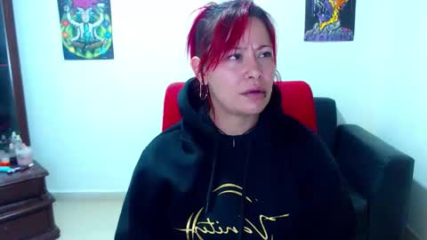 Snapshot of aleja2530 chatting on October 16, 2025, 4:24 am aleja online show from October 16, 2025, 4:24 am