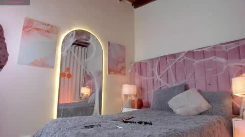 Alejandra Arango online show from October 24, 2025, 10:17 pm