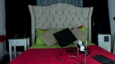 Snapshot of aleja_spearsx chatting on May 30, 2026, 12:02 pm Alejandra online show from May 30, 2026, 12:02 pm