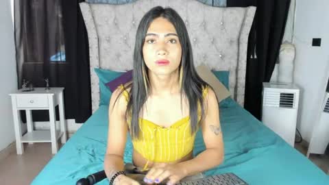Snapshot of aleja_spearsx chatting on June 18, 2026, 12:09 pm Alejandra online show from June 18, 2026, 12:09 pm