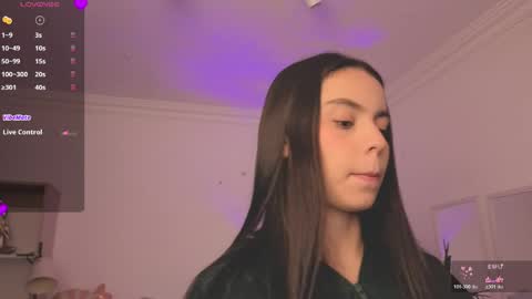 Snapshot of alejaa___ chatting on April 24, 2026, 11:23 am Alejandra online show from April 24, 2026, 11:23 am