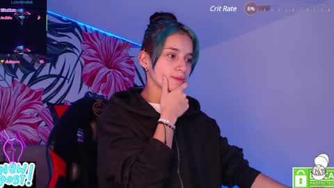 Snapshot of alejabeltran chatting on February 1, 2025, 1:09 pm Aleja online show from February 1, 2025, 1:09 pm