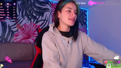 Snapshot of alejabeltran chatting on February 5, 2025, 1:22 pm Aleja online show from February 5, 2025, 1:22 pm