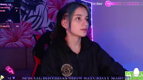 Snapshot of alejabeltran chatting on February 12, 2025, 4:44 pm Aleja online show from February 12, 2025, 4:44 pm