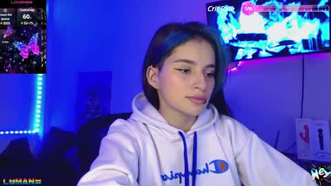 Snapshot of alejabeltran chatting on February 24, 2025, 9:31 pm Aleja online show from February 24, 2025, 9:31 pm