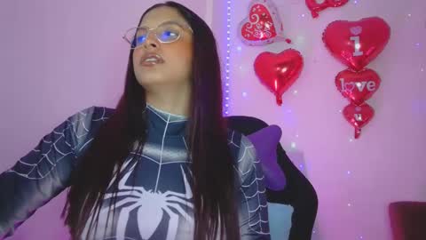 Snapshot of alejaharker chatting on January 29, 2025, 3:54 am Aleja Harker online show from January 29, 2025, 3:54 am