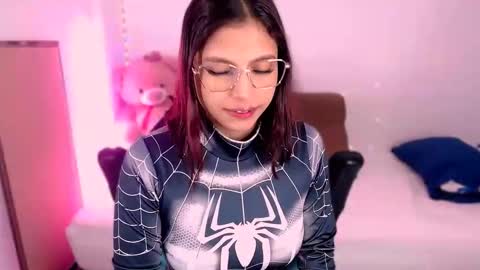 Snapshot of alejaharker chatting on October 30, 2025, 2:35 am Aleja Harker online show from October 30, 2025, 2:35 am