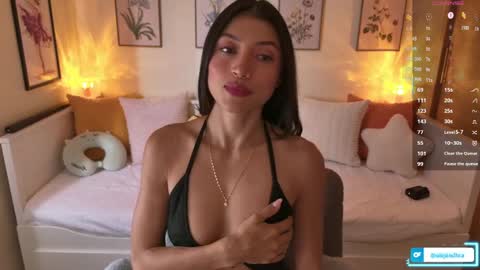 Snapshot of alejandhra chatting on April 6, 2026, 12:39 pm Alejandhra online show from April 6, 2026, 12:39 pm