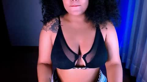 Alejandra  online show from February 6, 2025, 11:15 pm