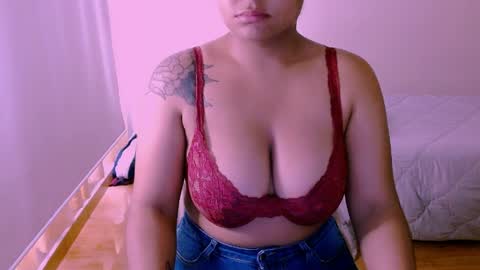 Alejandra  online show from April 1, 2026, 5:54 pm