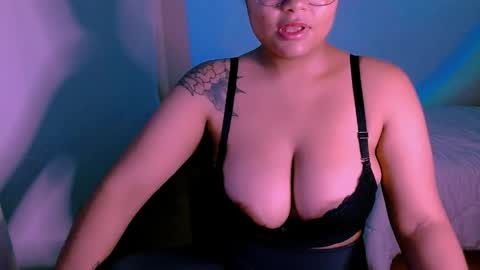 Alejandra  online show from May 28, 2026, 11:46 pm