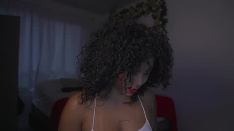 Snapshot of alejandra_kiss98 chatting on December 24, 2024, 11:00 pm O.F alejandra h1998 stream 300 pm - 1100 pm online show from December 24, 2024, 11:00 pm