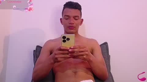 Alejandro online show from December 9, 2024, 12:01 am