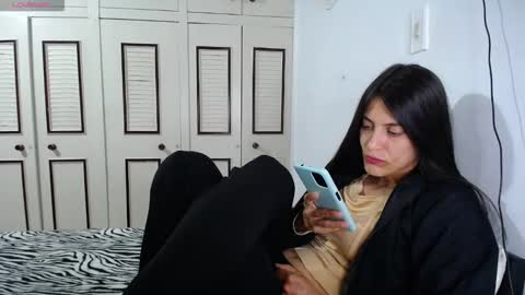 Snapshot of alejaxxxhot chatting on November 26, 2025, 12:33 am alejaxxxhot online show from November 26, 2025, 12:33 am