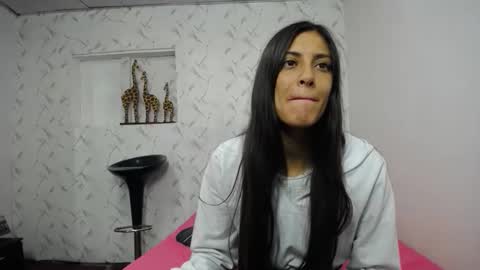 Snapshot of alejaxxxhot chatting on March 8, 2026, 3:05 pm alejaxxxhot online show from March 8, 2026, 3:05 pm