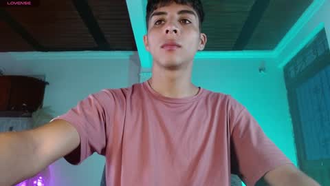 Alejo online show from January 31, 2025, 6:36 pm