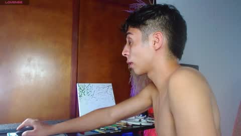 Alejo online show from February 4, 2025, 9:20 pm