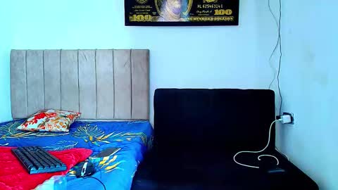 Snapshot of alejo_21cm chatting on February 4, 2026, 8:09 am alejo_21cm online show from February 4, 2026, 8:09 am