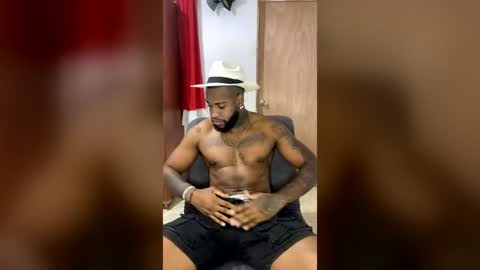 alejo_21cm online show from June 20, 2026, 10:45 pm