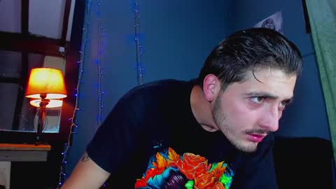 alejo_323__ online show from February 7, 2025, 1:25 am