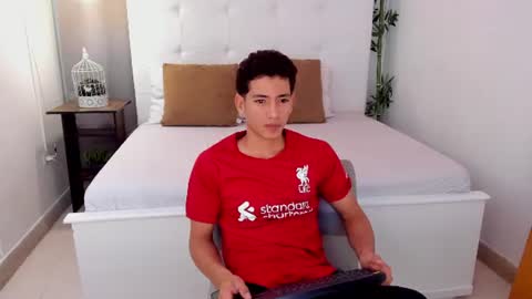 alejo_exotic online show from June 16, 2026, 12:19 pm