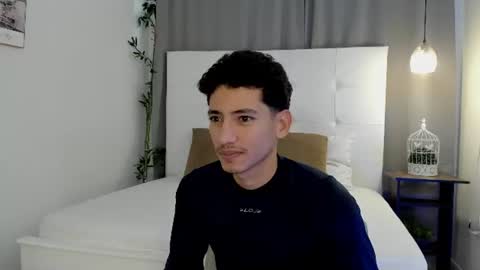 alejo_exotic online show from June 29, 2026, 1:11 pm