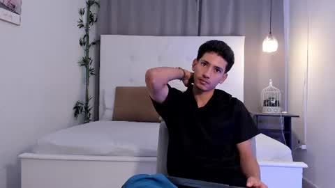 alejo_exotic online show from July 18, 2026, 12:20 pm