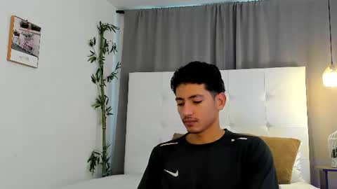alejo_exotic online show from July 23, 2026, 12:14 pm