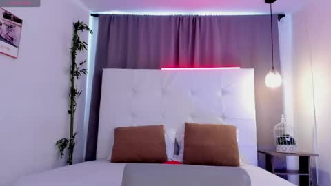 alejo_exotic online show from July 28, 2026, 4:39 pm