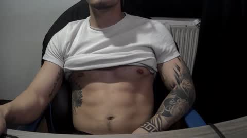 Snapshot of alejoduarte16 chatting on May 4, 2026, 7:15 am alejoduarte16 online show from May 4, 2026, 7:15 am