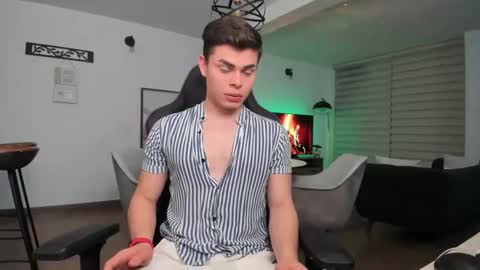 ONLYFANS Alejoo twink online show from March 1, 2025, 5:20 am