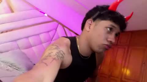 Alejo online show from February 9, 2026, 8:02 pm