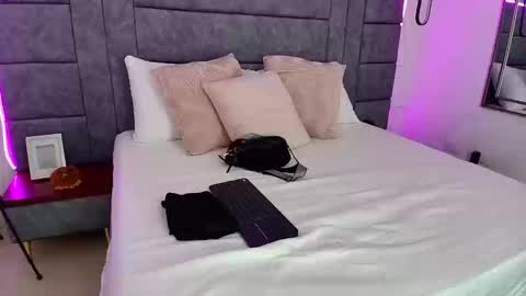 Snapshot of aleka_williams_ chatting on September 9, 2025, 12:59 pm aleka_williams_ online show from September 9, 2025, 12:59 pm