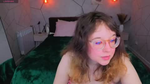 Snapshot of aleks_caste chatting on May 23, 2026, 5:06 pm Aleks online show from May 23, 2026, 5:06 pm