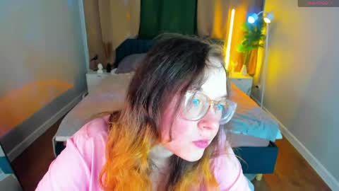 Snapshot of aleks_caste chatting on June 3, 2026, 5:29 pm Aleks online show from June 3, 2026, 5:29 pm