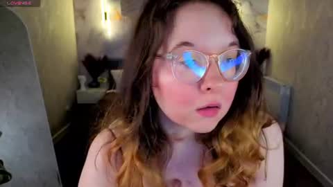 Snapshot of aleks_caste chatting on June 10, 2026, 5:23 pm Aleks online show from June 10, 2026, 5:23 pm