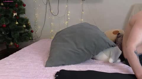 Alena online show from January 17, 2026, 11:52 pm