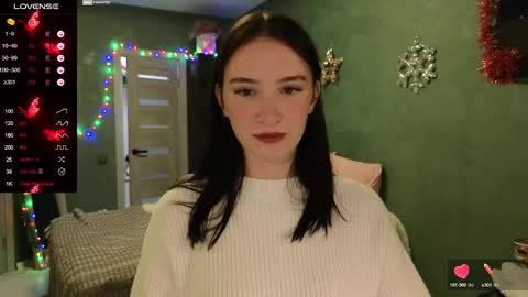 Alena online show from December 5, 2024, 4:34 pm